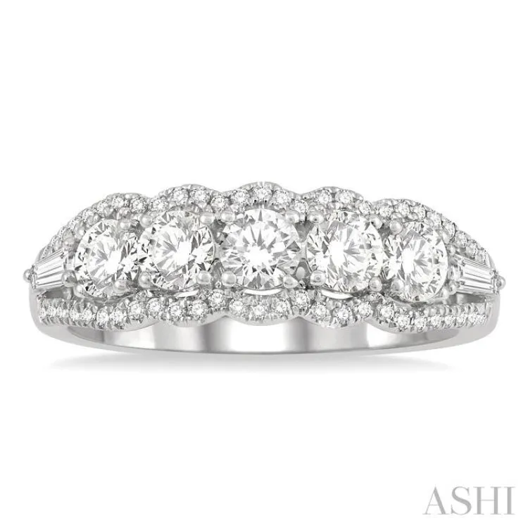 1 Ctw Baguette and Round Cut Diamond Fashion Ring in 14K White Gold