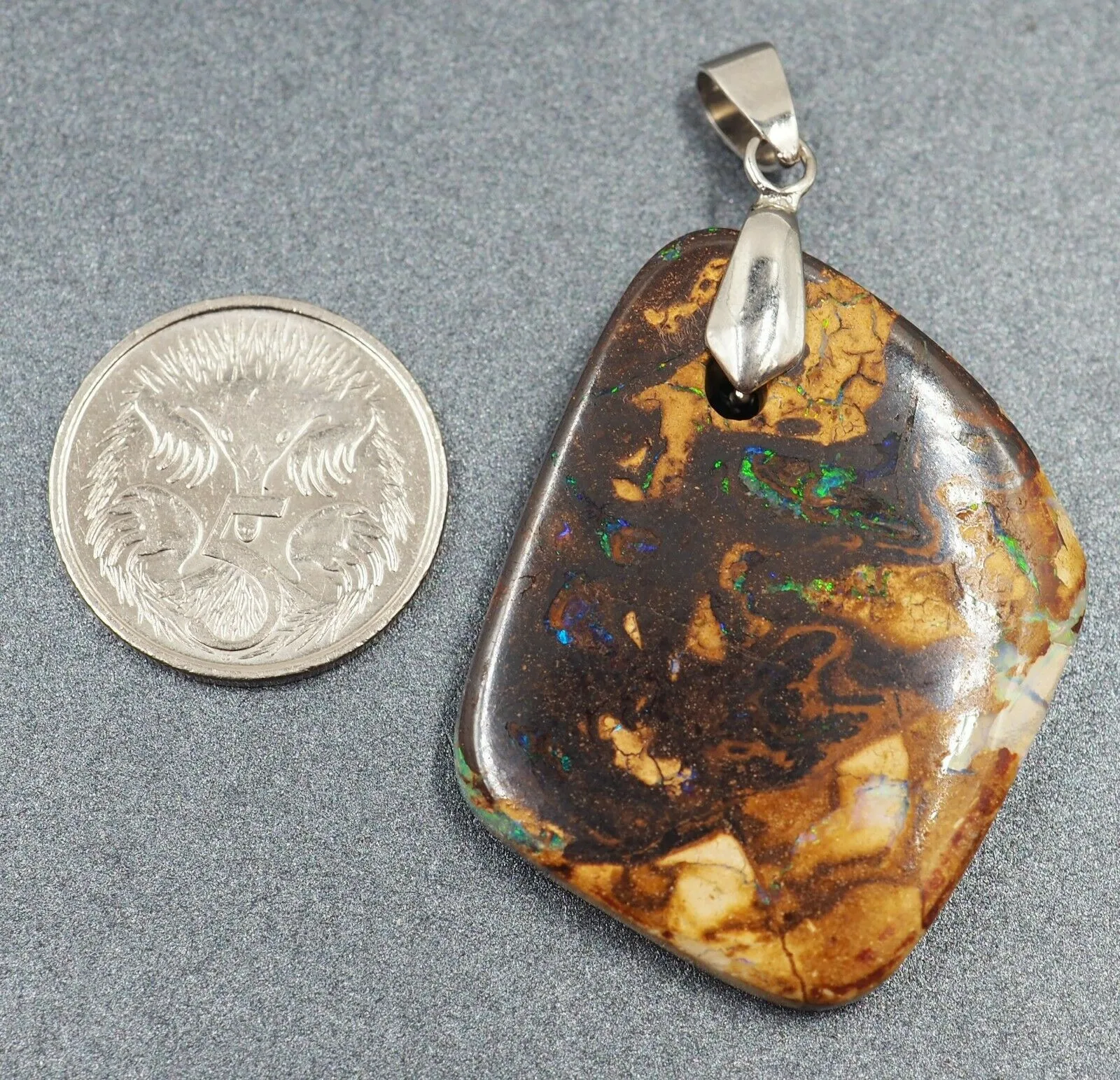 18ct White Gold Plated Blue/Green Spectra Boulder Opal Pendant