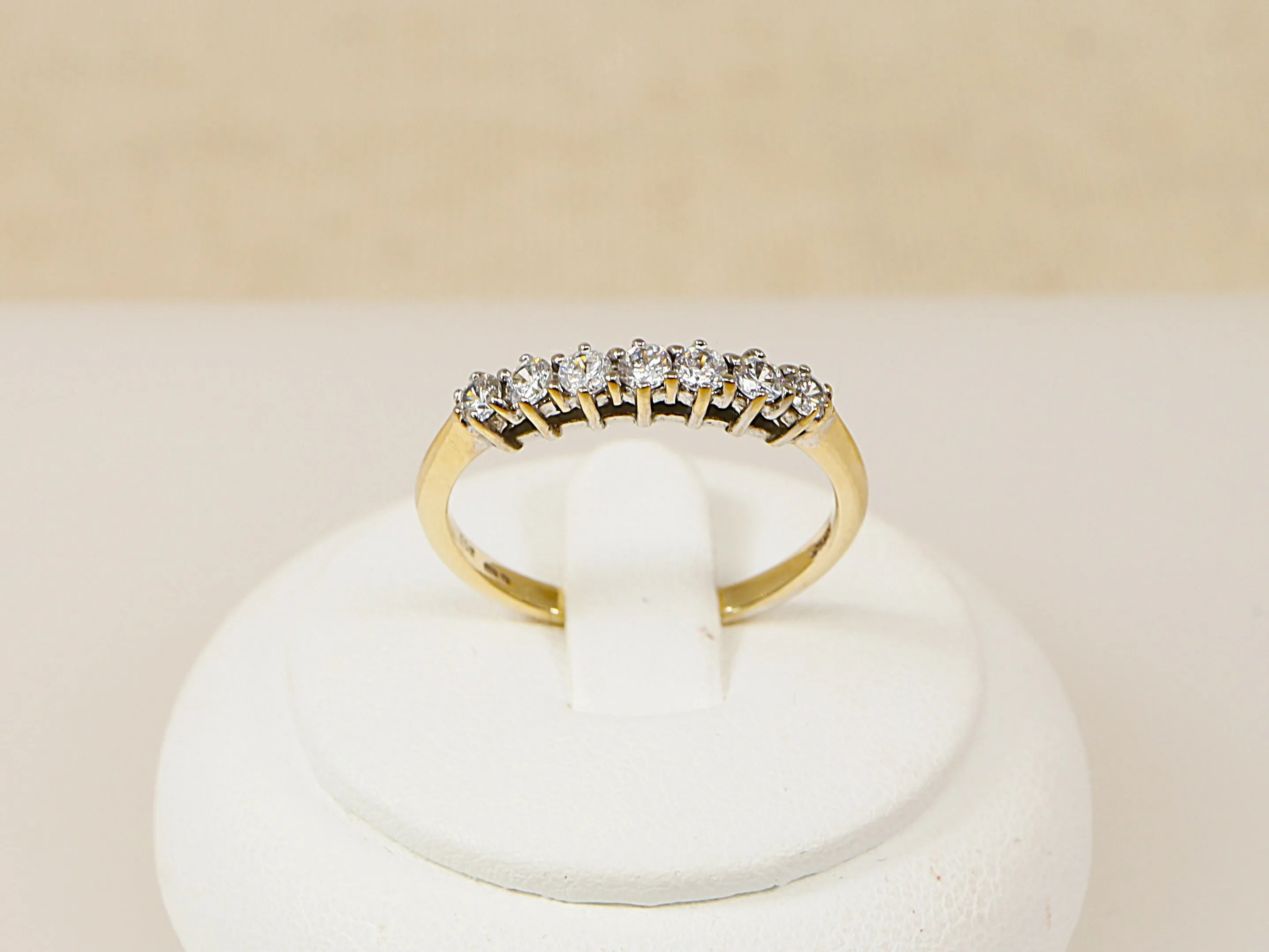 9ct Gold 7 x Stone CZ Half Eternity Ring