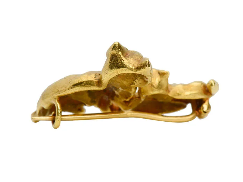 Antique Brooch of Three Cats in 18k Gold