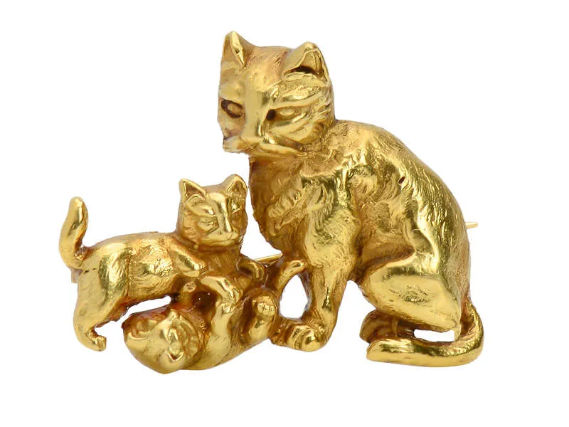 Antique Brooch of Three Cats in 18k Gold