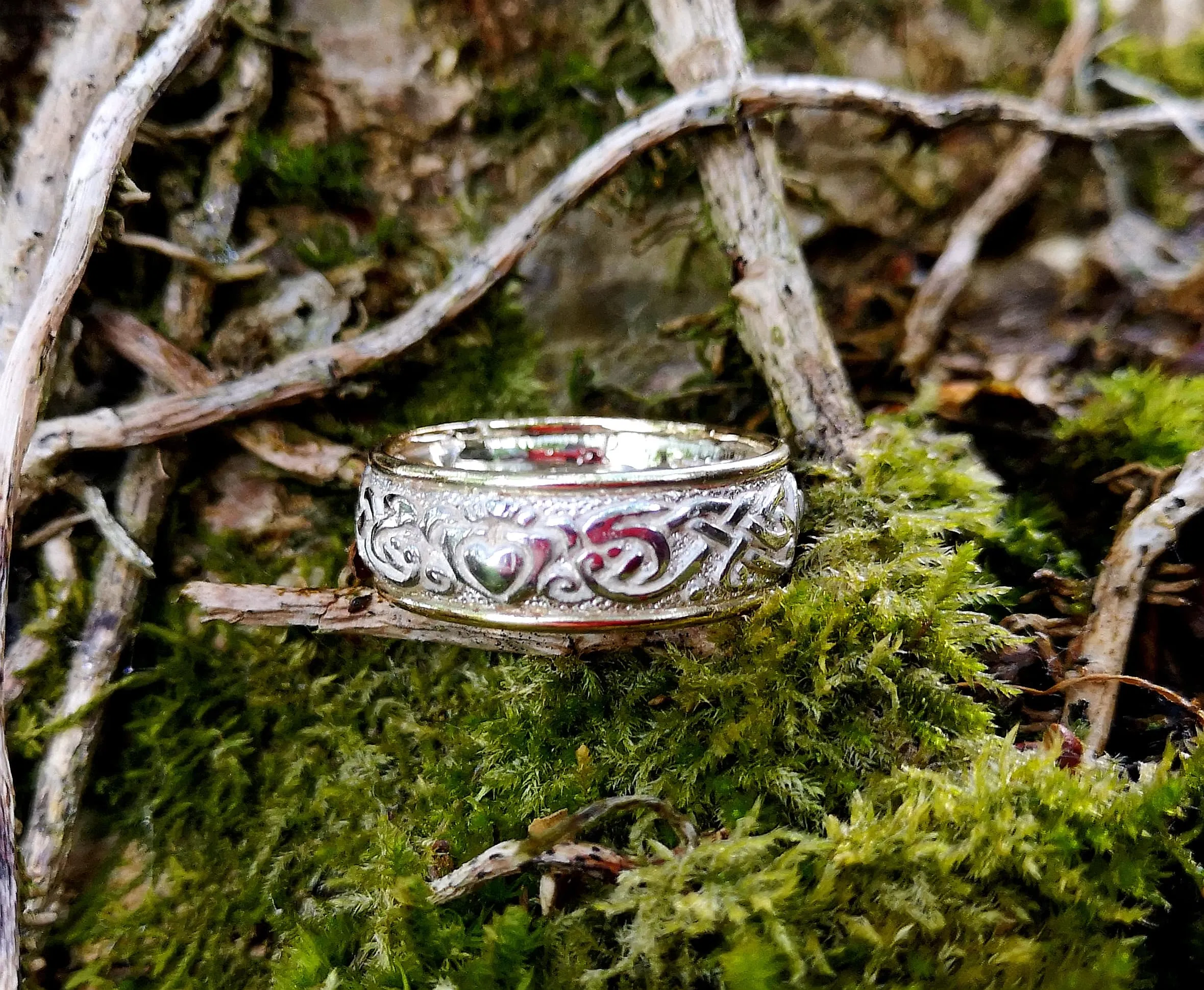 Celtic Claddagh Wedding Band