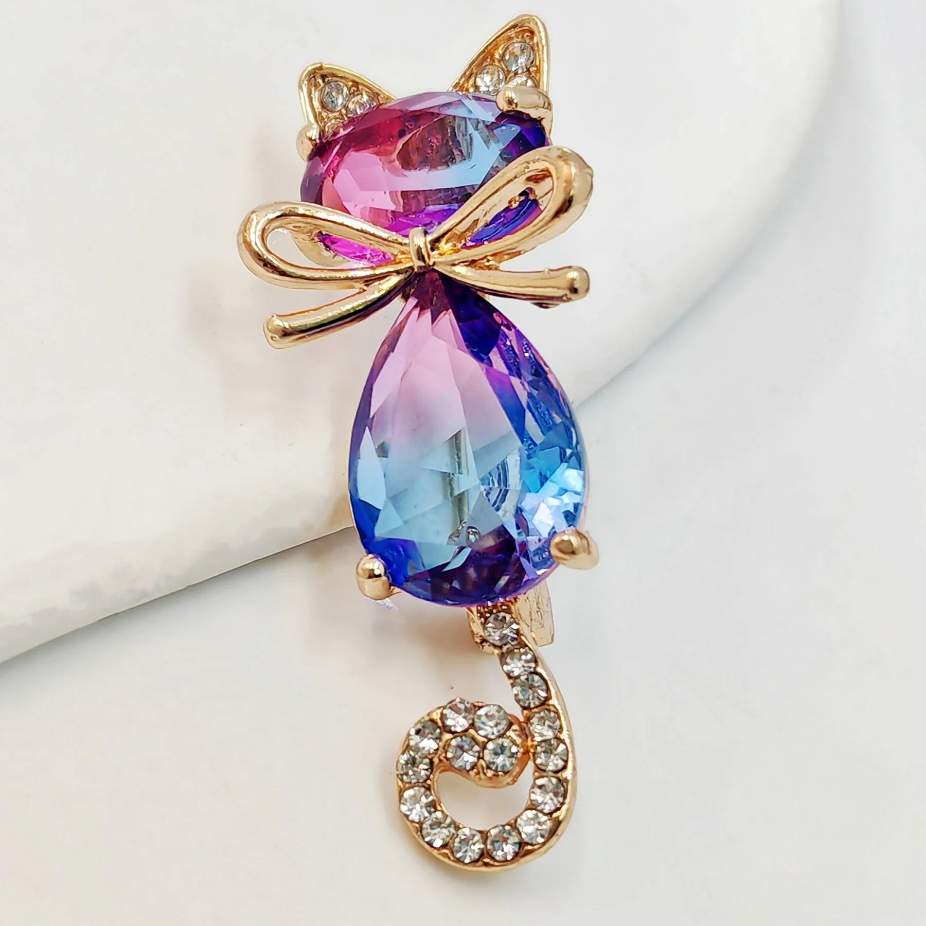 Cute Blue Crystal Kitty Cat Pin Brooch with Bowtie