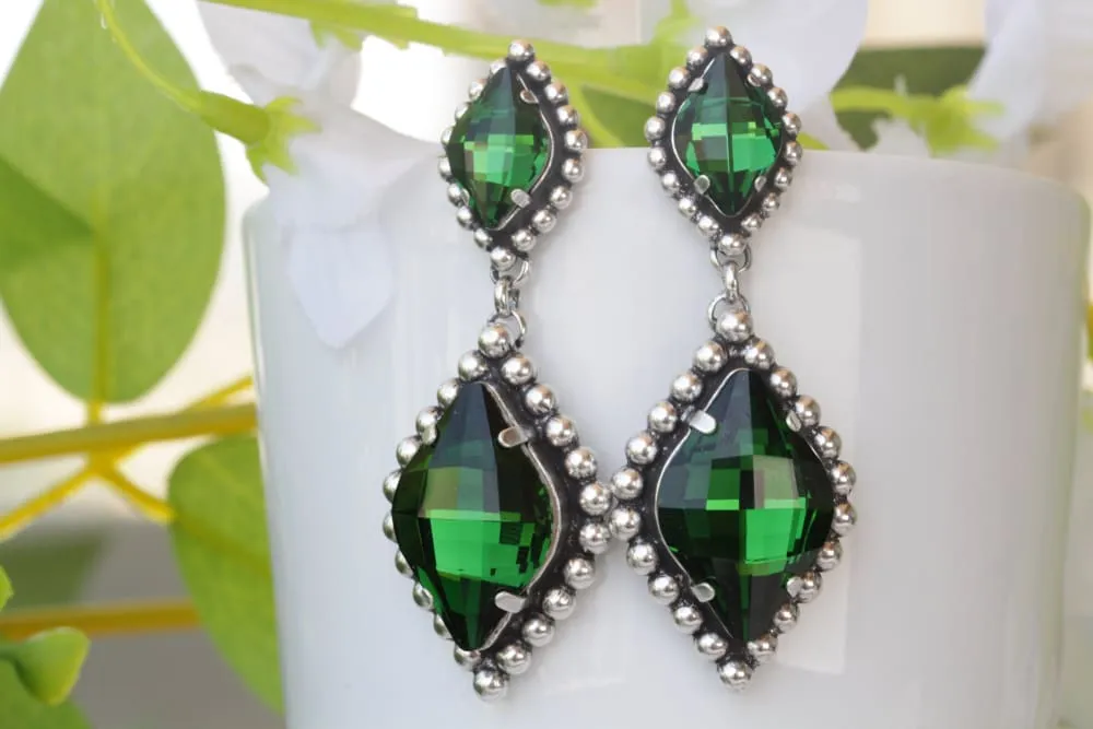 EMERALD DROP EARRINGS