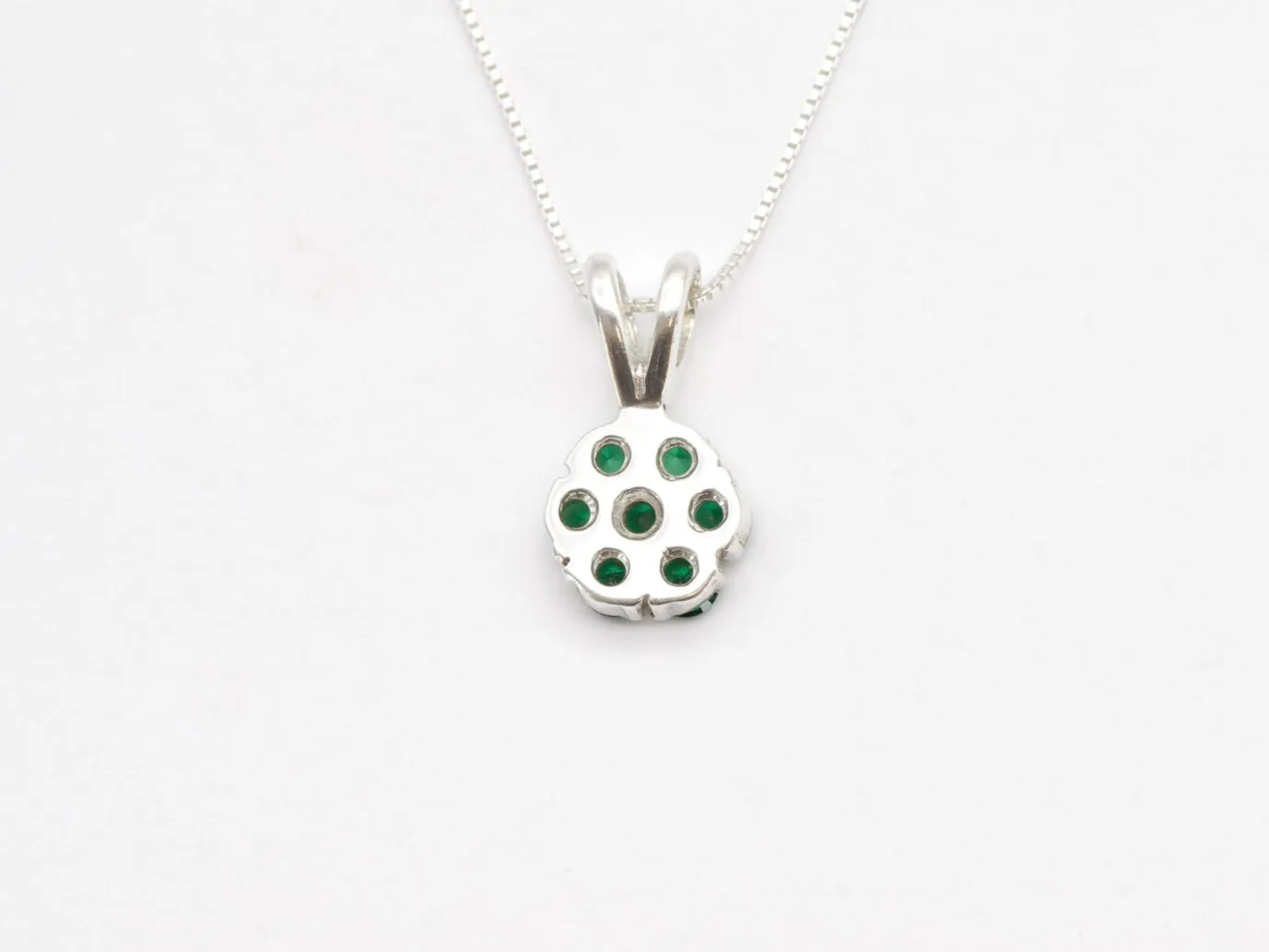 Emerald Flower Necklace - Green Gemstone Pendant - Daisy Emerald Necklace