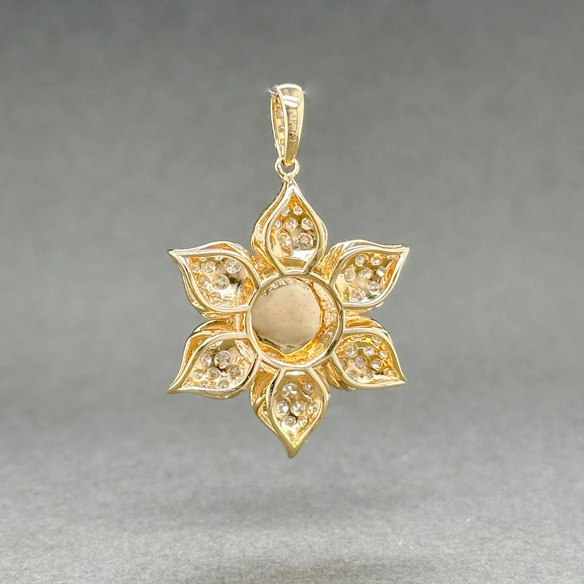 Estate 14K Y Gold 3.50ct Opal & 0.96ctw H-I/SI1-I1 Diamond Star Pendant