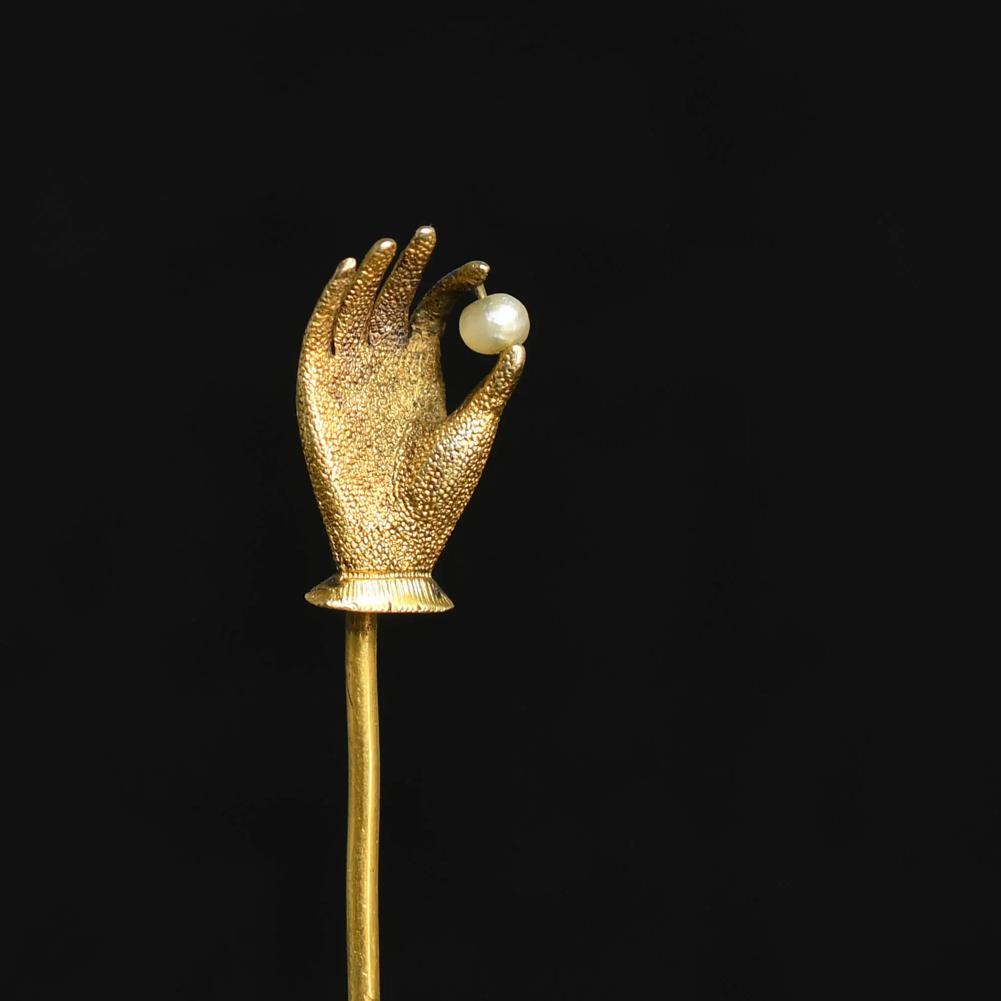 Georgian 15k Gold & Pearl Hand Pin