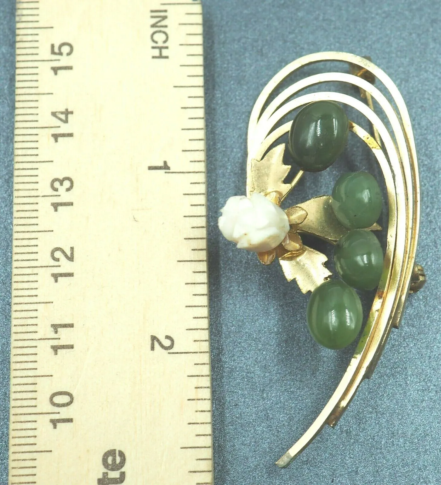 Gold Plated Nephrite Jade & Chalcedony Brooch