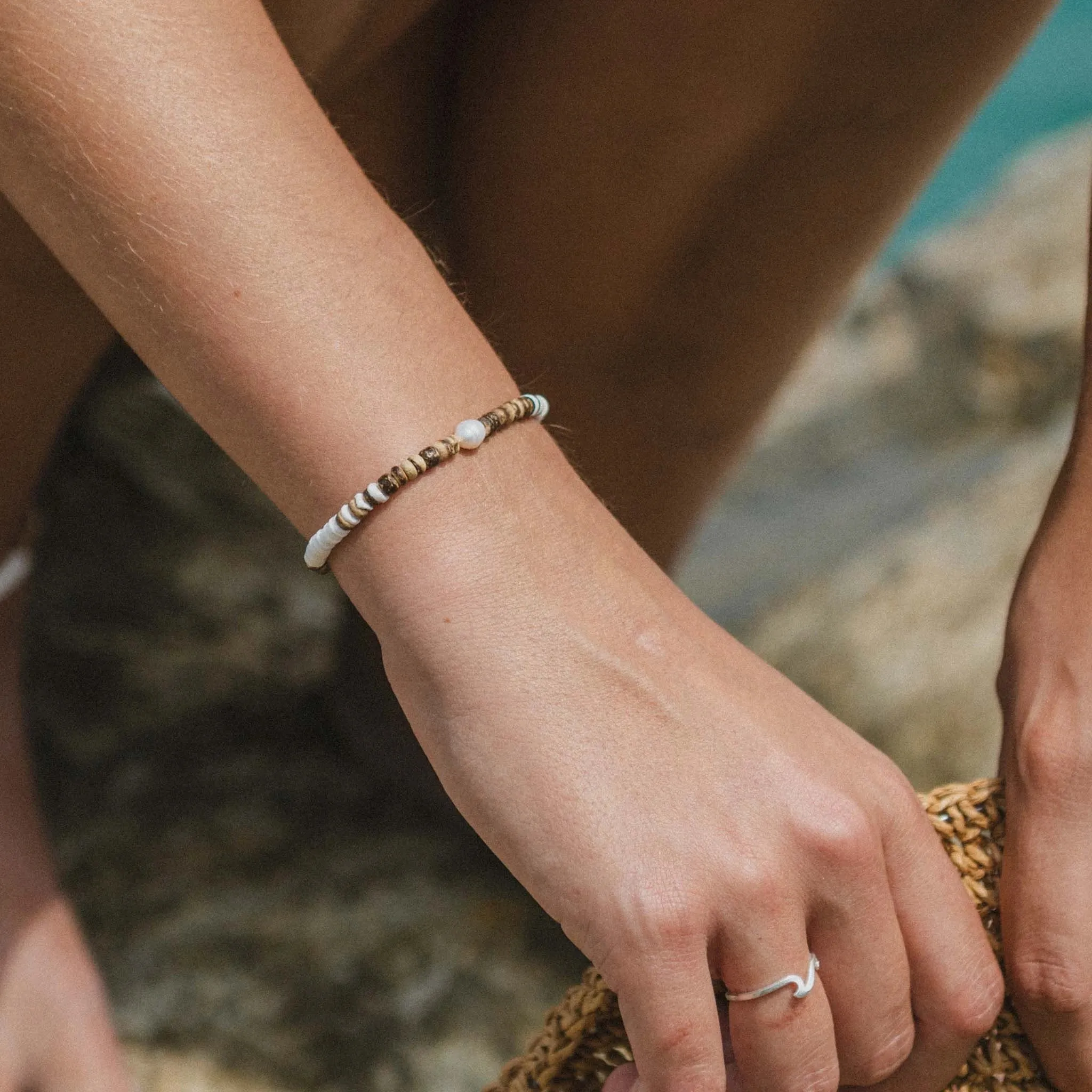 Kauai Puka Shell & Pearl Bracelet