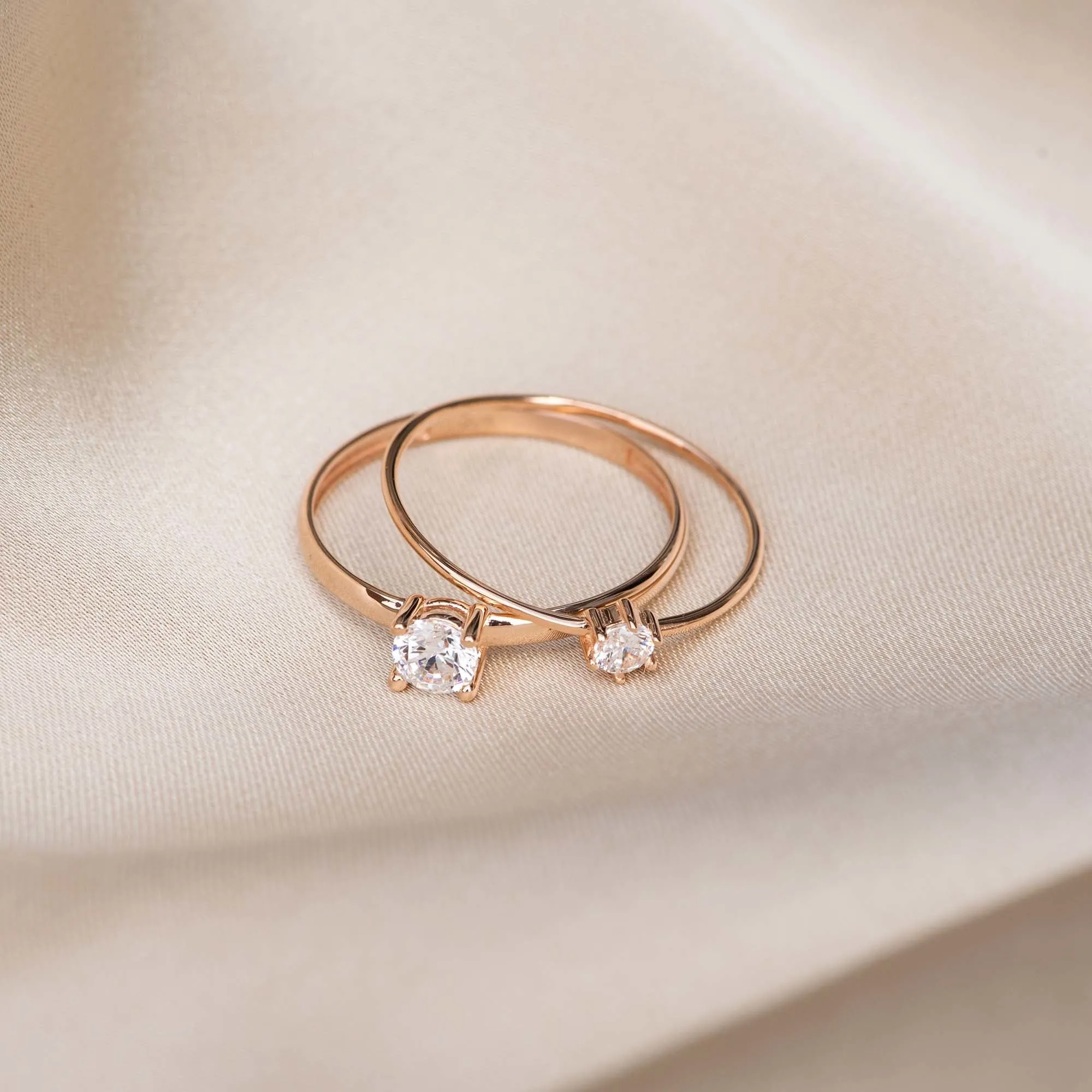 La Concorde Soleil 14 karat rose gold ring with zirconia stone