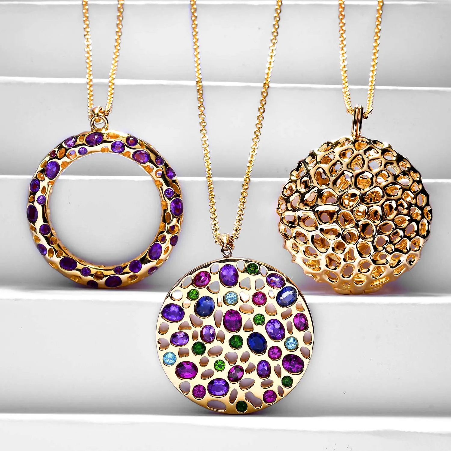 Lattice Disc Pendant with FREE Chain