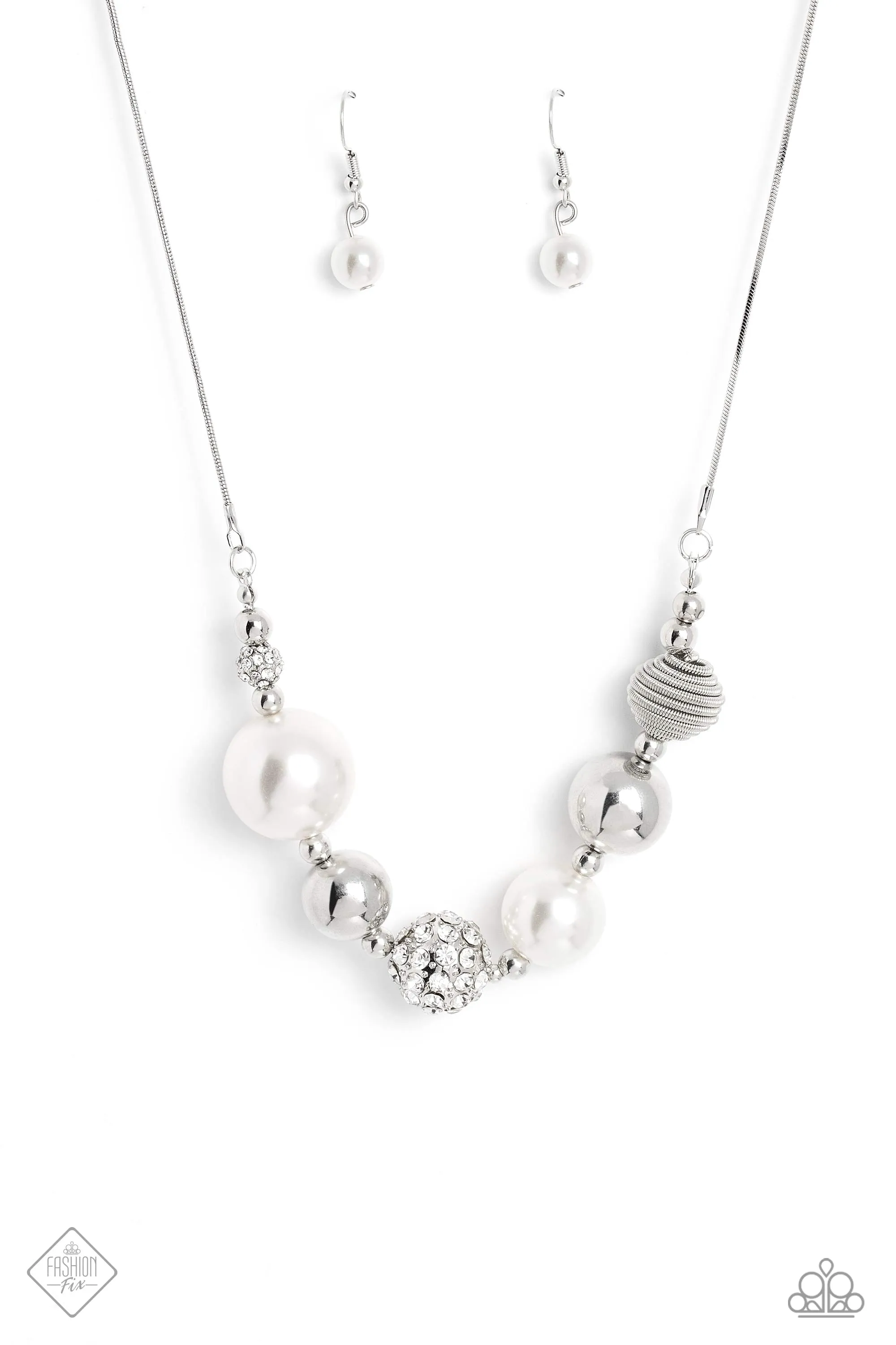 Necklaces Caliber Choreographer - White N165