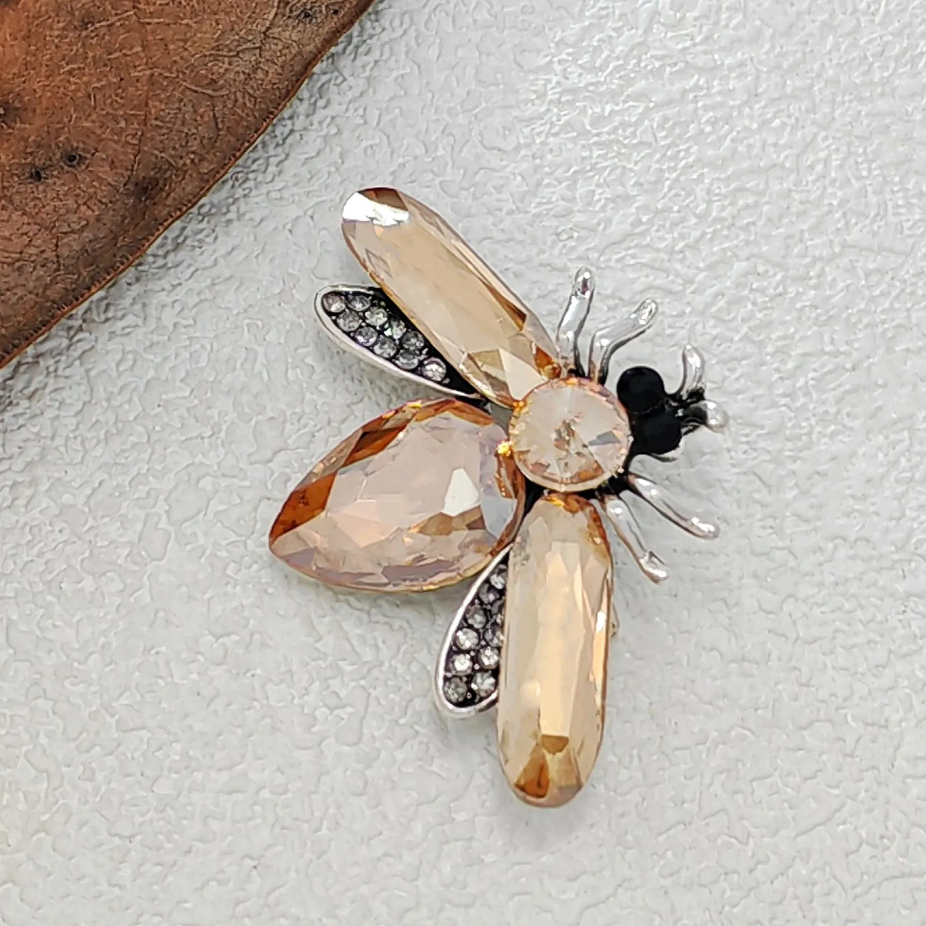 Pretty Champagne Rhinestone Bee Brooch Vintage Insect Pin Jewelry