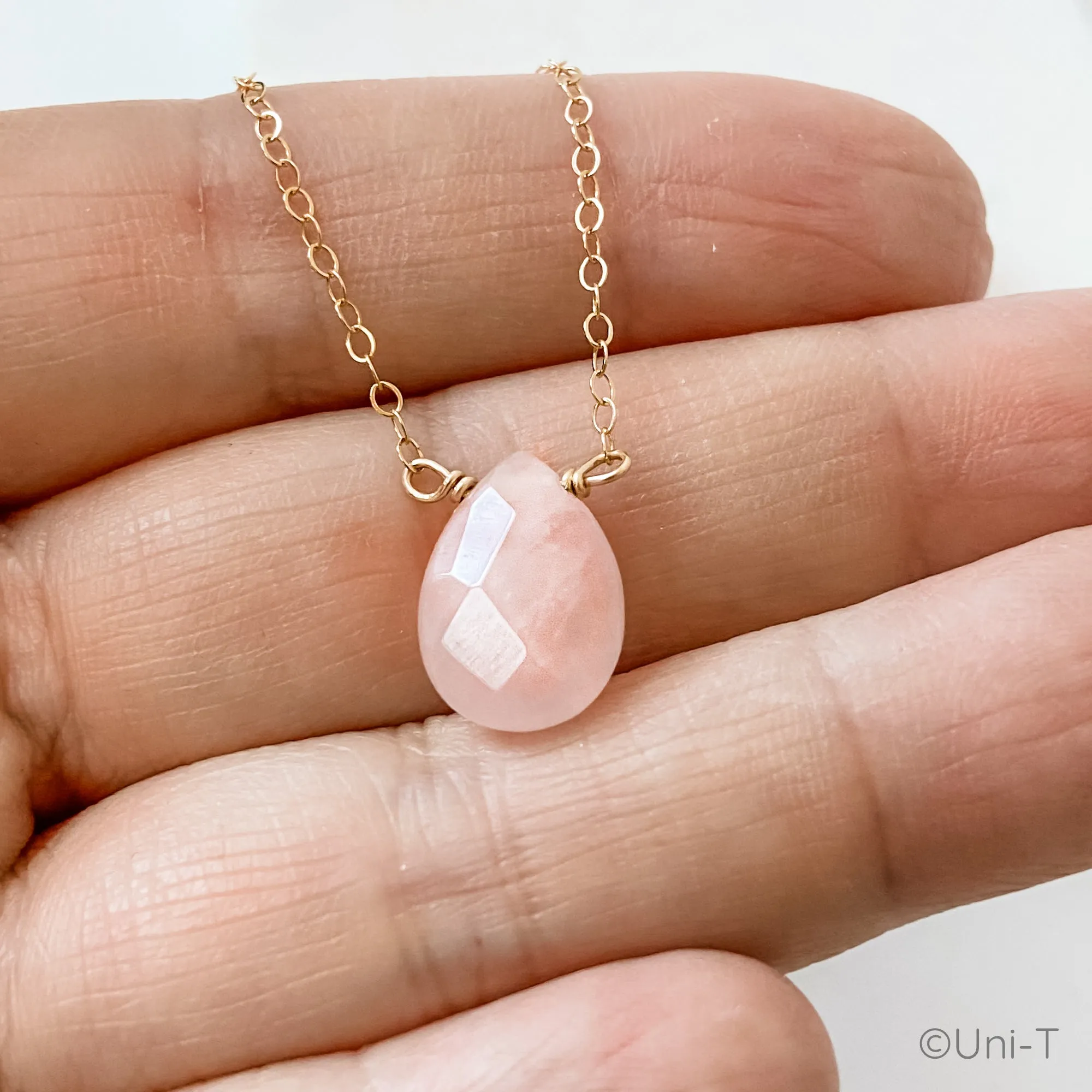 Rose Quartz Gemstone Necklaces