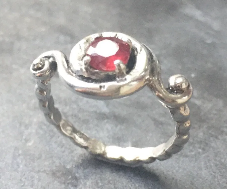 Ruby Spiral Ring - Vintage Ruby Ring - Red Solitaire Ring