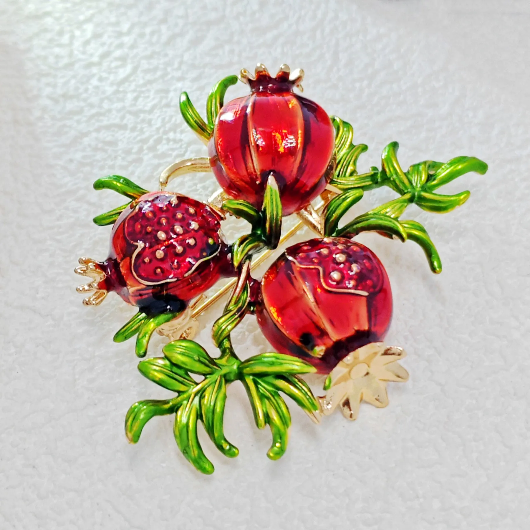 Stunning Gold Tone Leaves Red Enamel Pomegranate Brooch Pin Vintage Fruit Jewelry