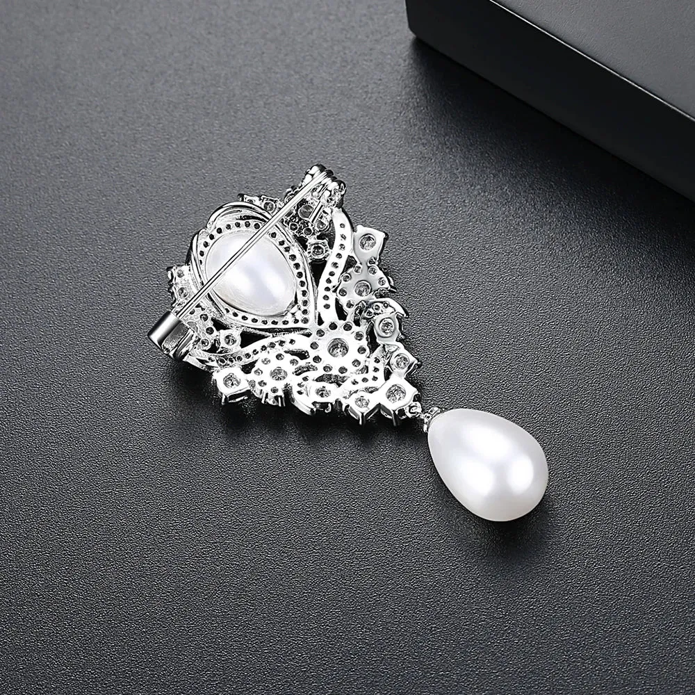 Vintage Pearl Brooch