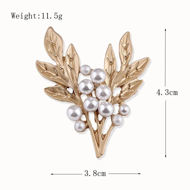 XSB012 - Floral Pearl Brooch